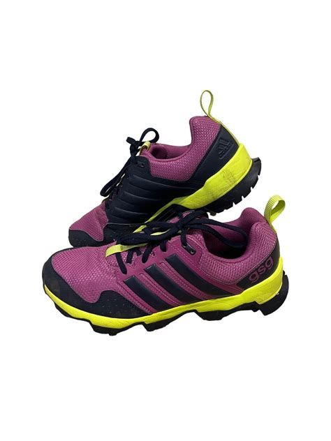 Women's Traxion Shoes 